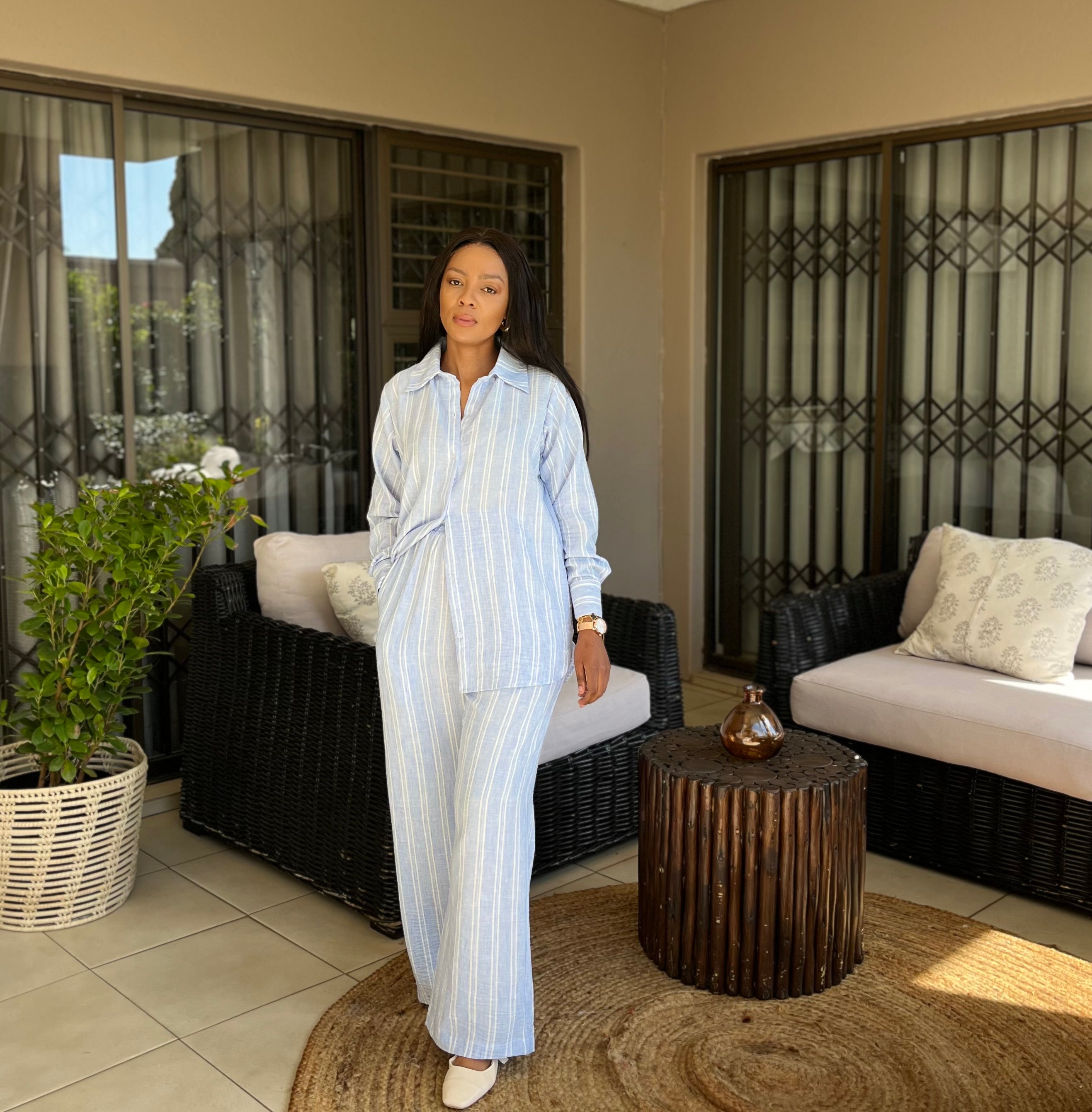 Tsakani set