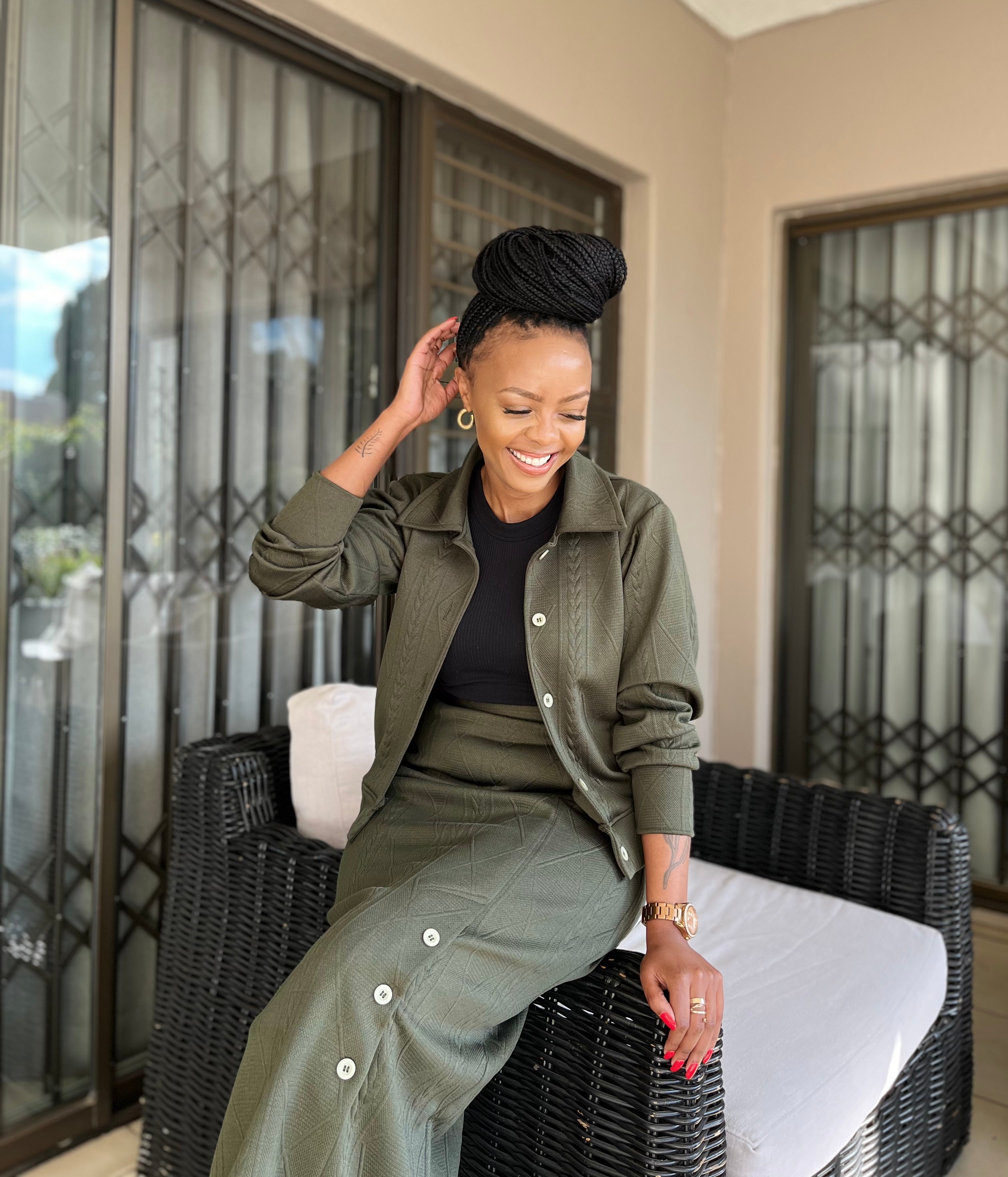 Ayanda set