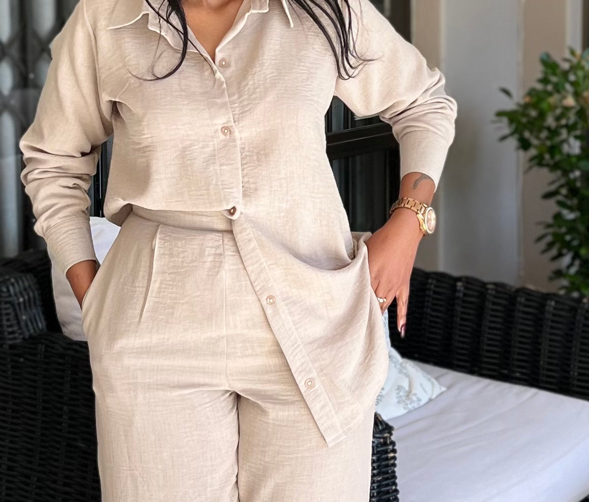 Tumi set